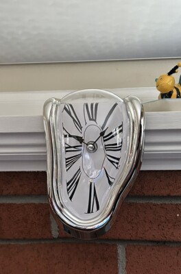 Clocks Salvador Dali Funny Surrealism Art Gift Time Warp Melting Clock Silver fo