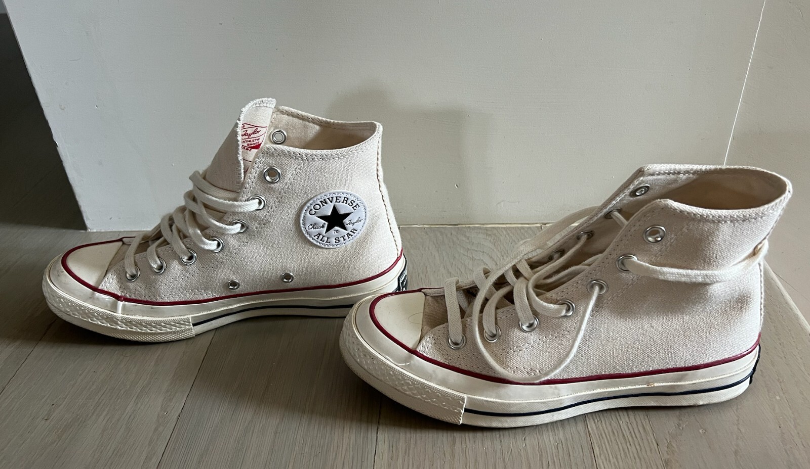 Size W 7 - Converse Chuck Taylor All Star High Tops Cream