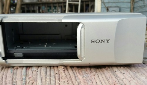 Vinrage Sony CDX-705 10 Disc CD Changer