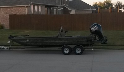 2015 Tracker Grizzley 2072 CC