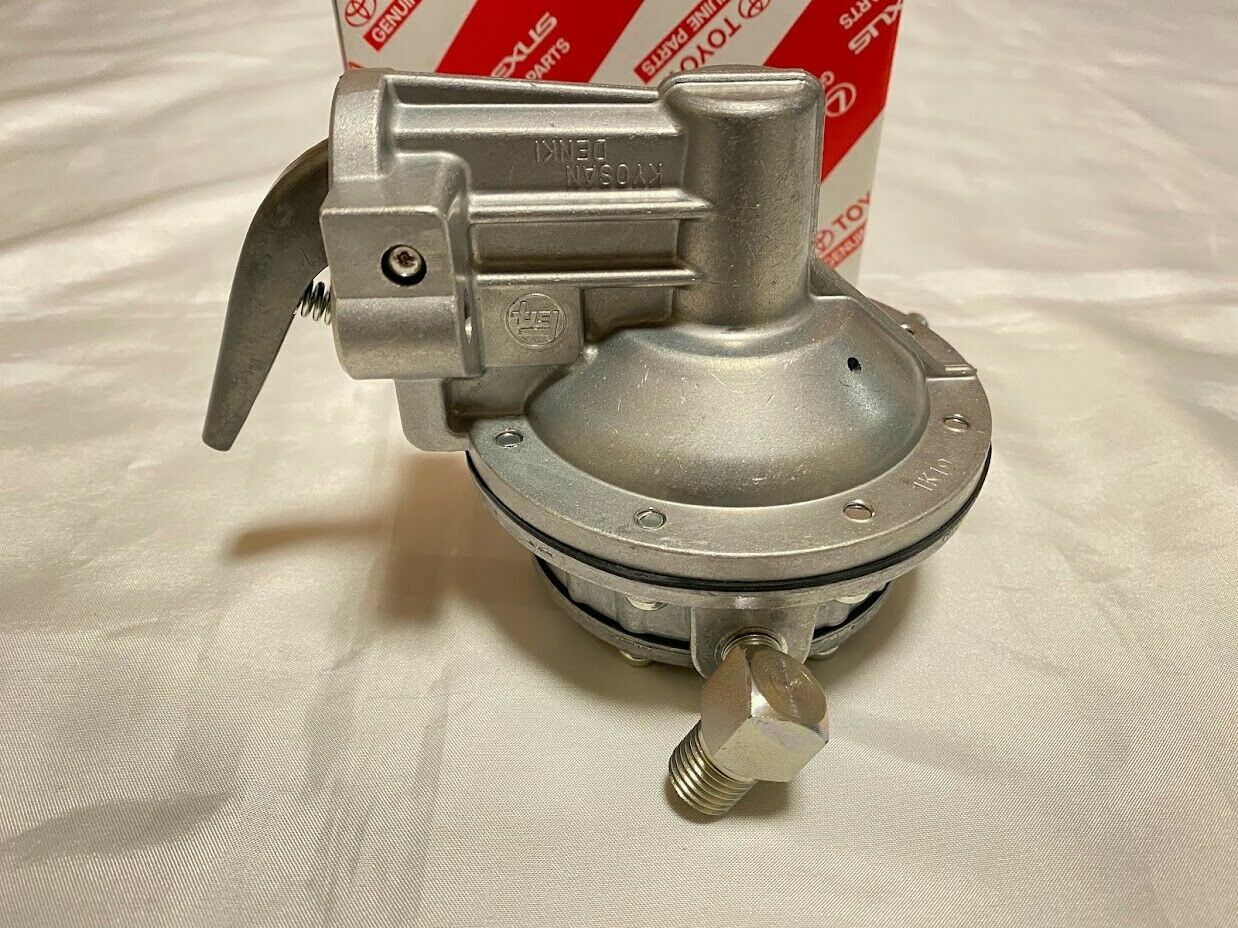 Toyota Land Cruiser 72-77 Mechanical Fuel Pump Assy 23100