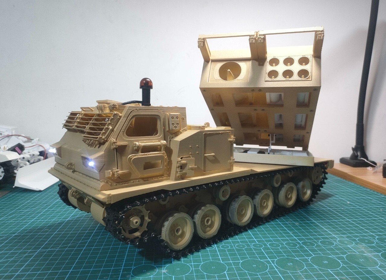 その他 M270 MLRS 1/24 US Army M270 MLRS Armored Vehicle Building Block Military