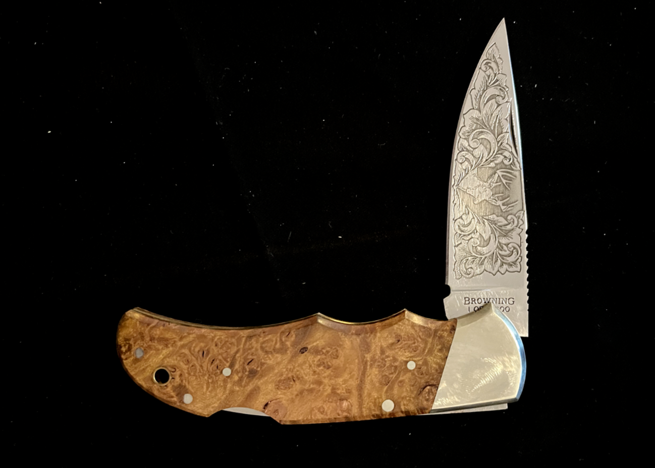Browning Model 108 Knife-Japan * LIMITED EDITION * Whitetail Browning Model 108 Knife-Japan * LIMITED EDITION * Whitetail
