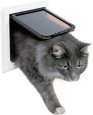 Trixie 7.5x7.75 Magnetic Closure Quiet Action Extra-Large 4-Way Cat Door