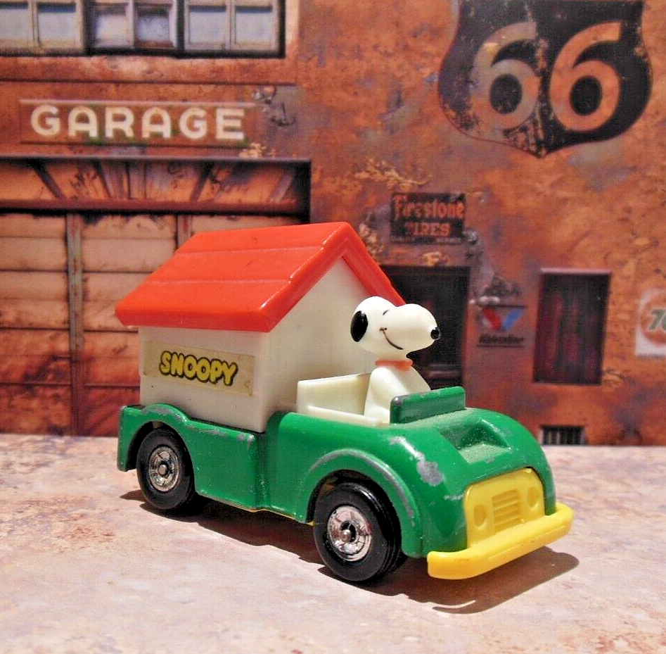 Vintage AVIVA 1958 1966 SNOOPY C24 Dog House Die Cast Car | eBay