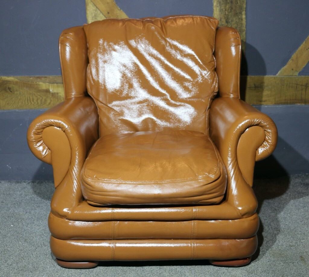 Thomas Lloyd Leather Armchair Amazing Condition in Norwich, Norfolk