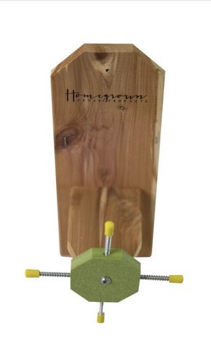Cedar Corn Cob Squirrel Spin Feeder HOMEGROWN CEDAR PRODUCTS Premium Cedar NEW