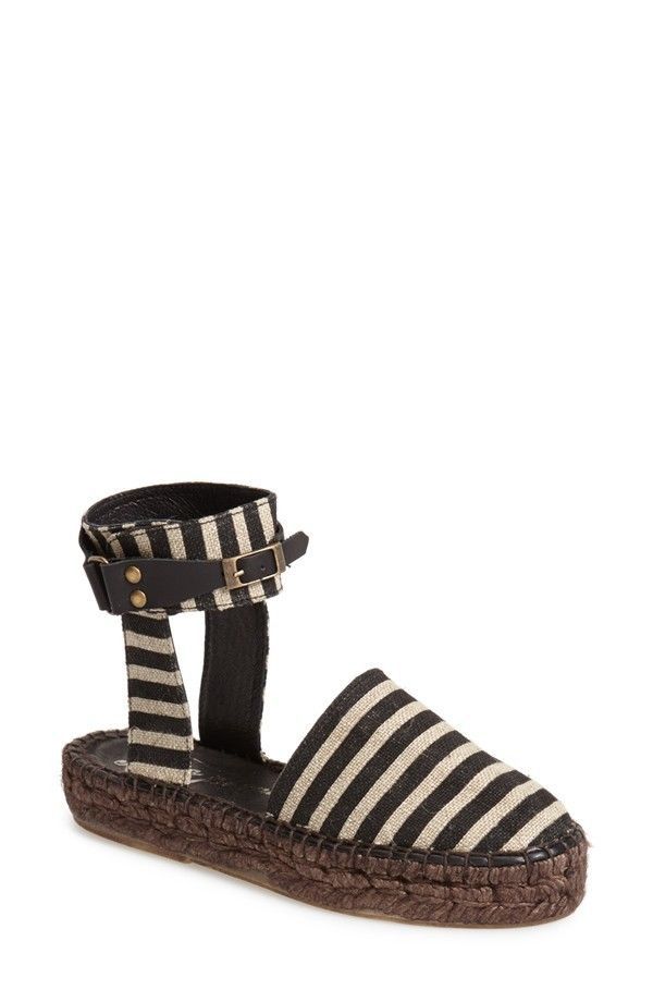 Sapatilhas e oxfords femininos listrados aerossóis