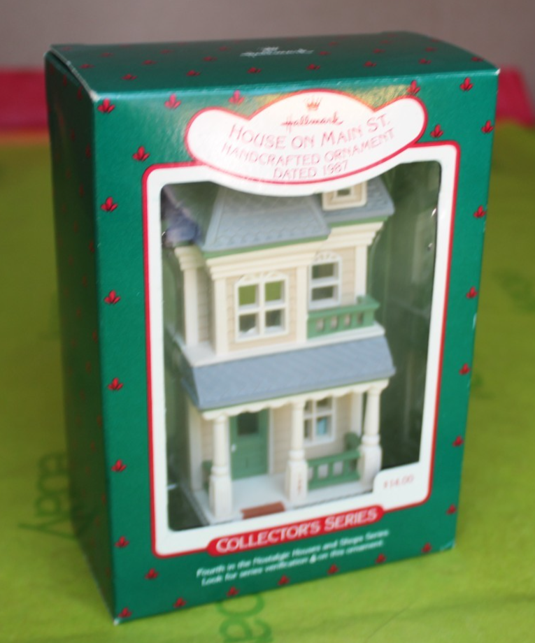 Hallmark Keepsake House On Main St. 1987 4th In Series Holiday Vintage Ornament
