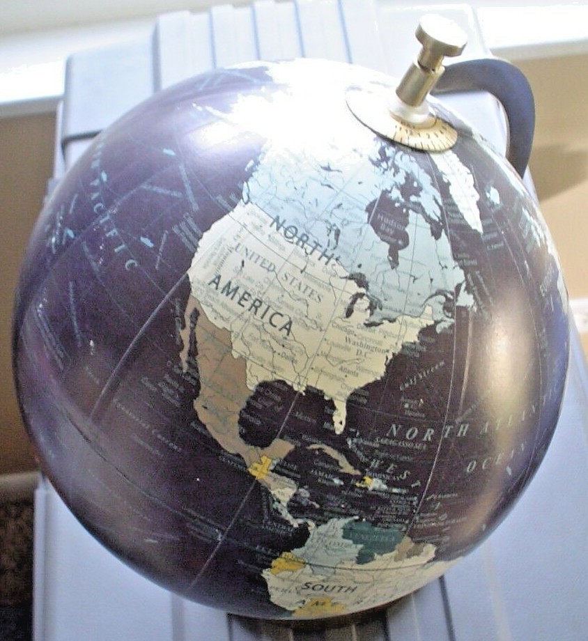 WORLD GLOBE 9