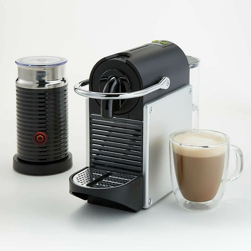 NEW Nespresso Pixie Coffee and Espresso Machine DeLonghi w Aeroccino