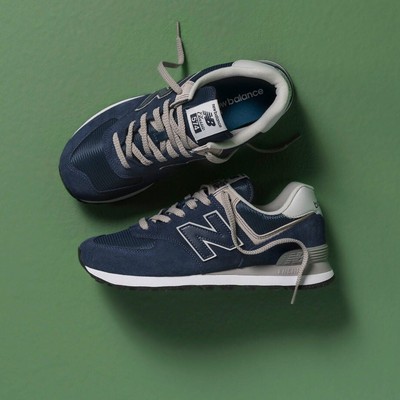 New Balance 574 Women - Navy with White - New [Free Ship]