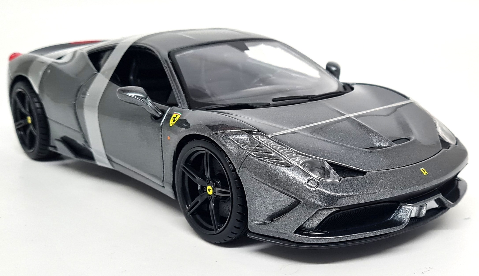 マイスト1/18スケール Ferrari 458と ジャガーカブリオレ マイスト1/18スケール Ferrari 458と ジャガーカブリオレ