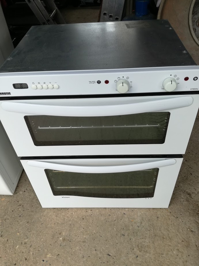 New World Vision Built In Electric Double Oven and Grill E70DOA