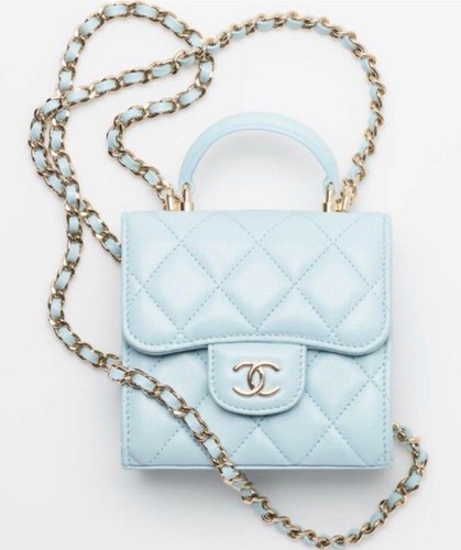 【miko】　CHANELバッグ CHANEL White Multicolor Goatskin Quilted Chanel 19 Flap Bag