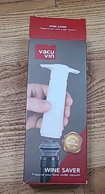 Vacu Vin Wine Saver Pump and Wine Preserver with Vacu Vin Wine Stoppers (2)