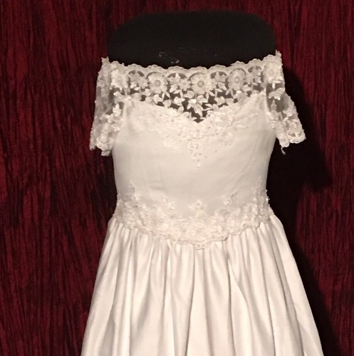 Sweet Kids  White gown dress sz 16 First Communion Or Confirmation