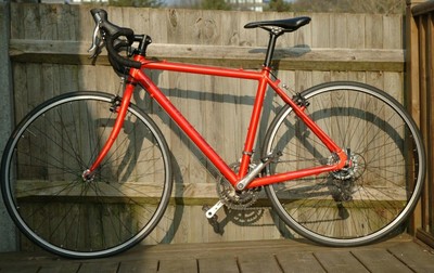  Islabike Luath 700 Large Red Junior Road/Cyclocross/Triathlon Good Condition