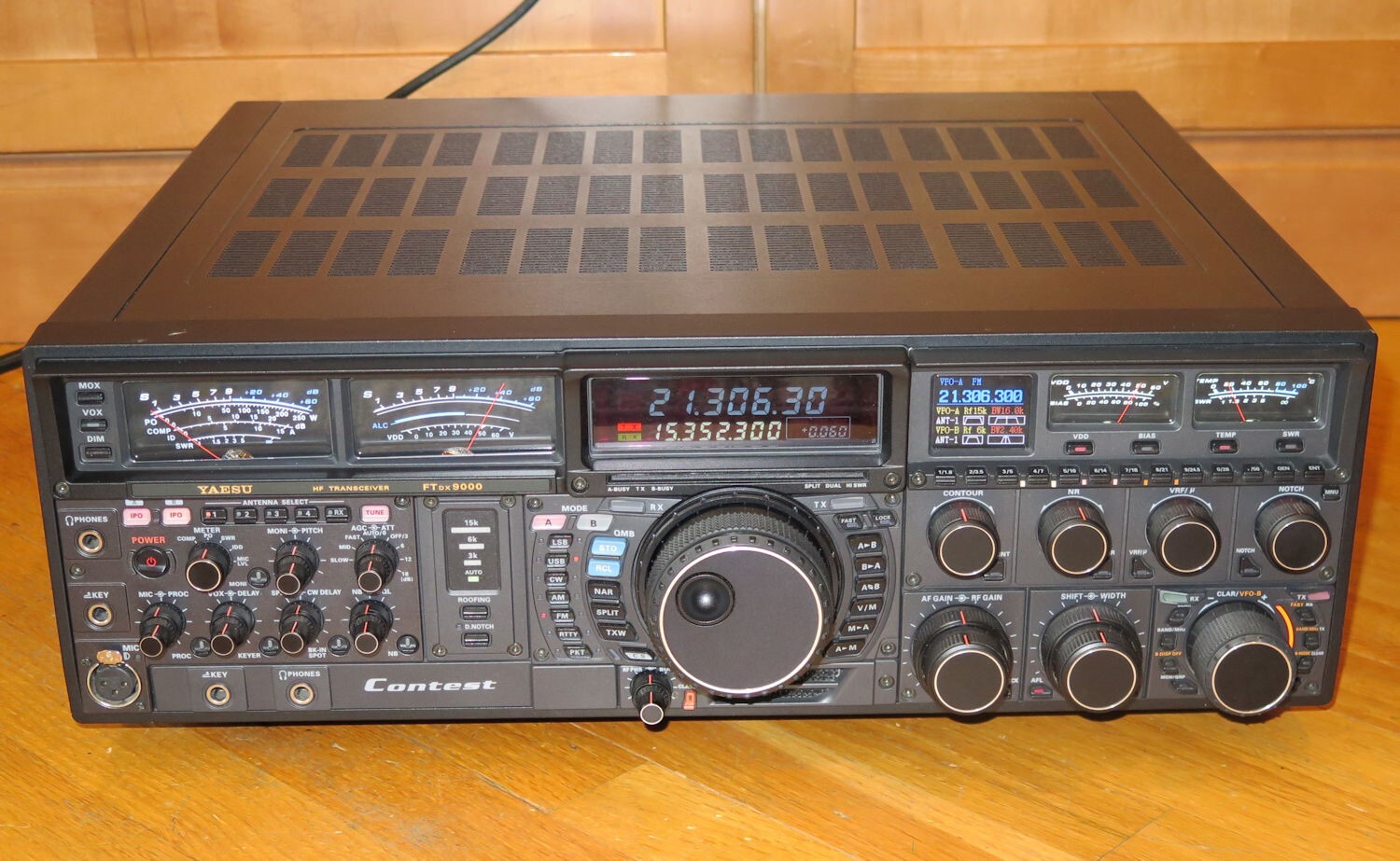 八重洲無線FTDX-9000 ysu-ftdx-9000-mp_xl.jpg