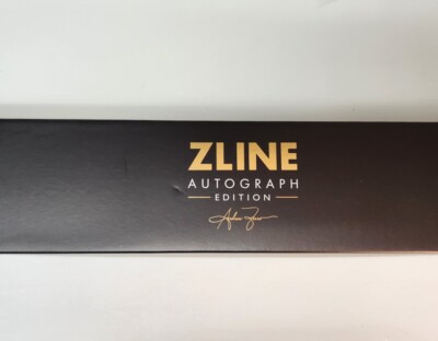 ZLINE Wall Oven Autograph Edition Handle Attainable Luxury Gold. AWHZ-30-G Zline