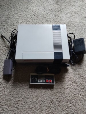 Nintendo NES Console NEW 72 Pin Connector All Cables & Controller Tested