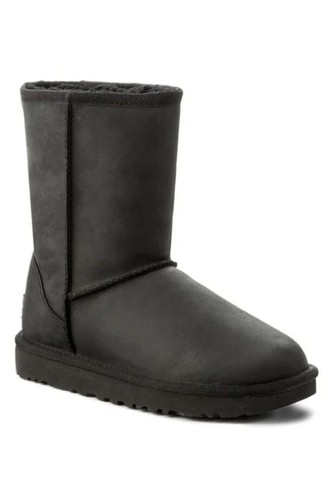UGG W Classic Short Leather Shoes In Black 7