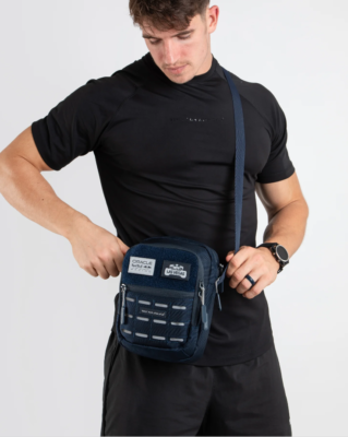 Red Bull Racing F1 Official Team Las Vegas USA 3.5L Zip Shoulder  