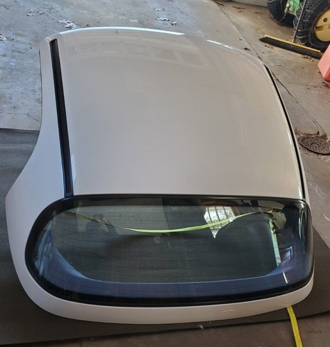 BMW 3Dガラス 3DDesignカーボンスポイラーで凛々しい顔立ちのBMW G29 Z4で