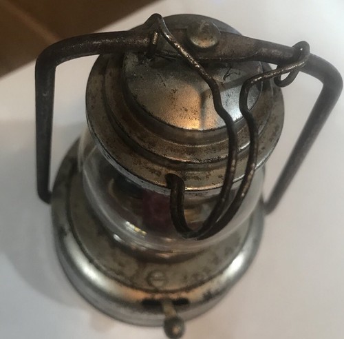 Vintage ROSE Battery Op Lantern Hong Kong British CC