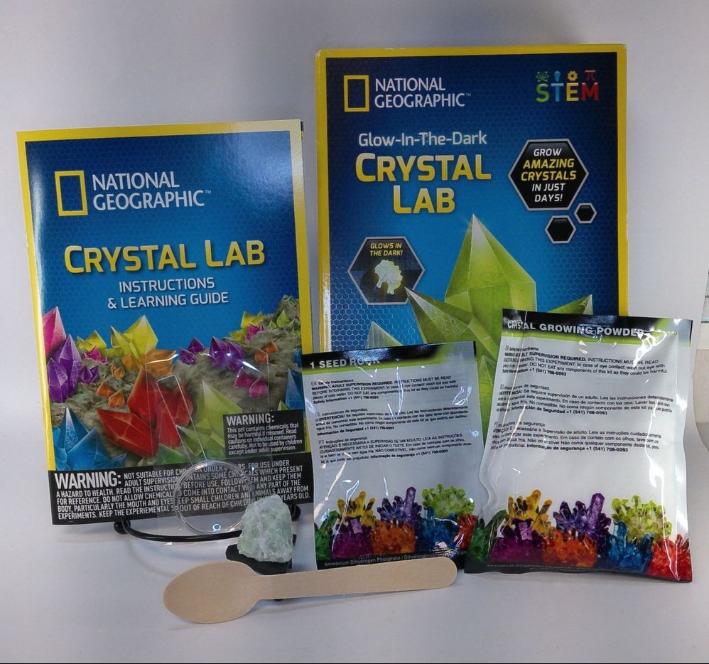 Glow-in-the-Dark Crystal Lab National Geographic STEM Chemistry Set Kids
