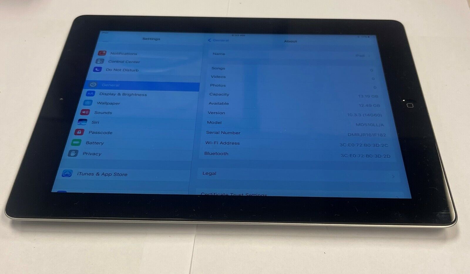 Apple iPad 4 16GB Wi-Fi, 9.7in Black ,Retina, Model A1458 Open (none locked) Apple iPad 4 16GB Wi-Fi, 9.7in Black ,Retina, Model A1458 Open (none locked)