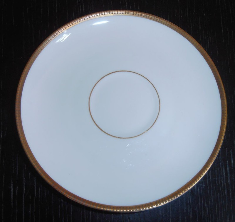 Edelstein Bavaria Porzellan 22741 Untertasse Gemusterter Goldrand Top Zustand