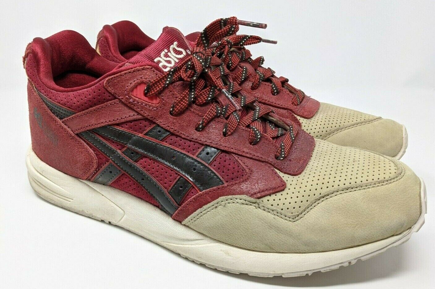 Asics Men Gel-Saga Santa Christmas Pack Burgundy/Dark Brown Asics Men Gel-Saga Santa Christmas Pack Burgundy/Dark Brown