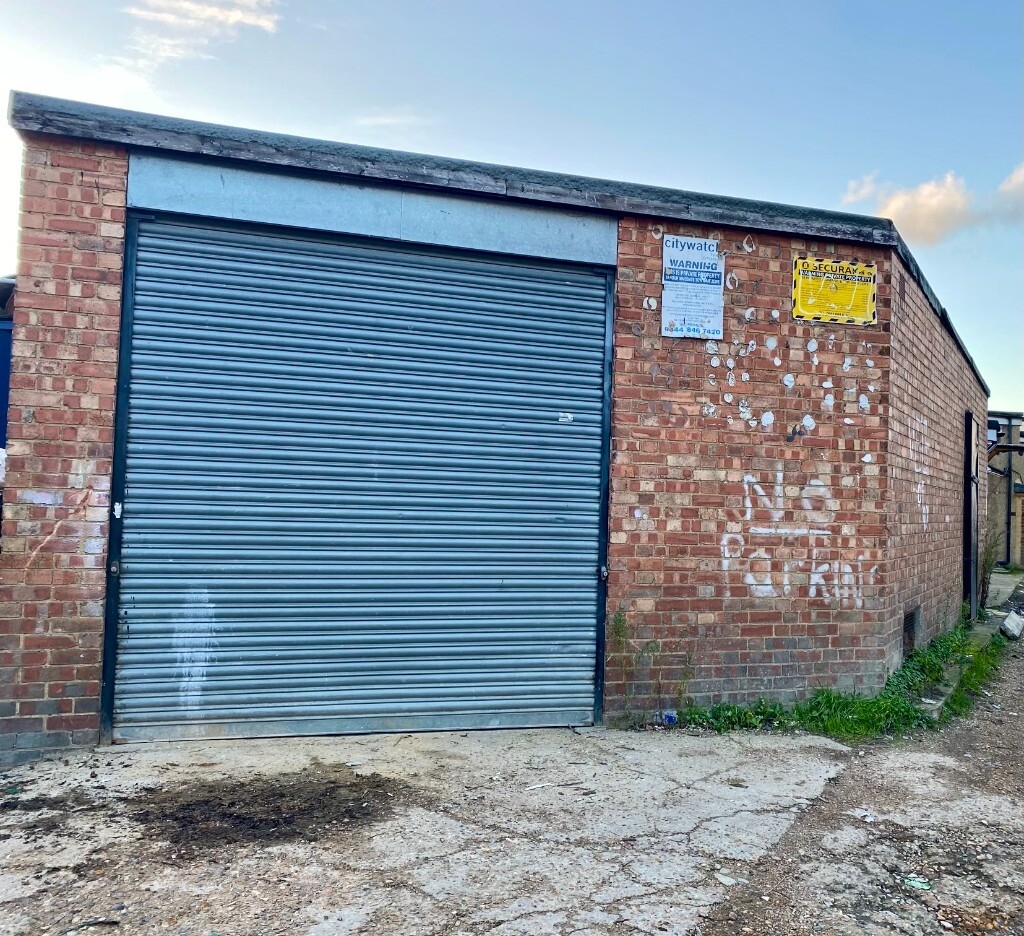 Large Garage/ Storage Unit East London in Ilford, London Gumtree