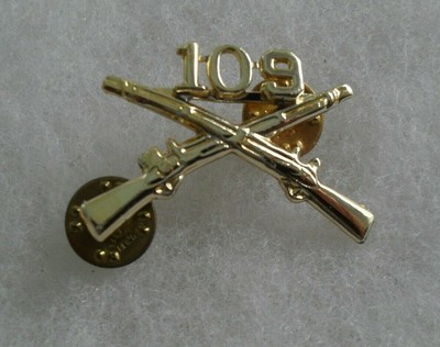 1960'S 109TH INF RGT 28TH DIV PLASTIC STYLE CLUTCH BACK BRASS