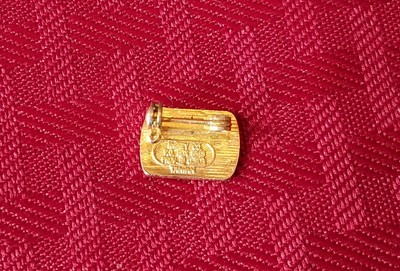 Vintage VAIL Colorado Ski Skiing Souvenir Lapel Hat Pin pinback