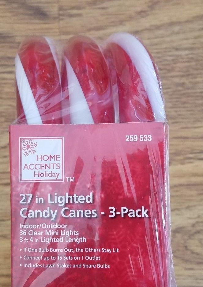 3 lighted Candy Cane Driveway PathWay Markers 27