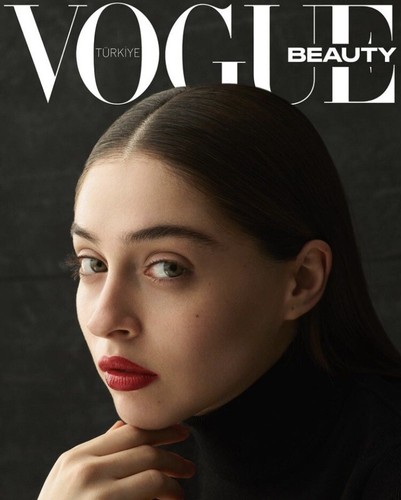 vogue Turkey Beauty Supplement December 2023 Cemre Baysel | eBay