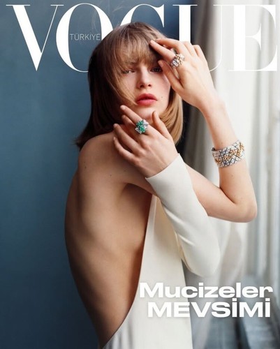 女性情報誌 Vogue Turkey Magazine May 2022 Vogue Turkey Magazine May 2022 女性情報誌
