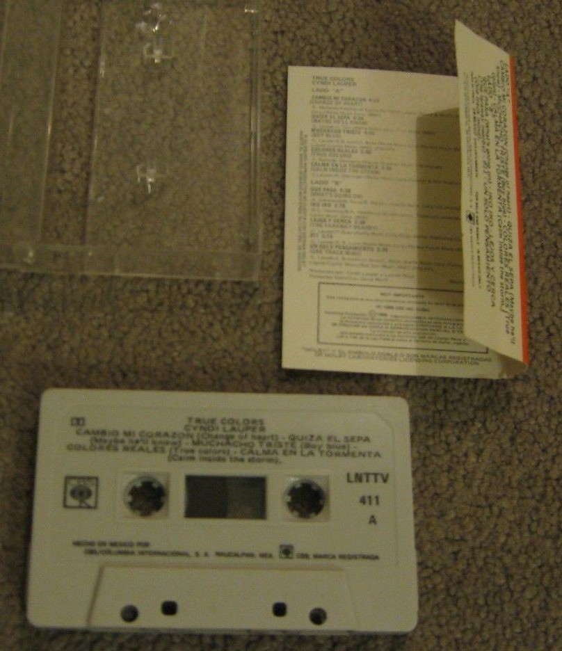 cyndi lauper - true colors cassette tape  ( mexico tape ) made in mexico  RARE
