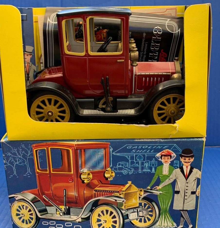 Vintage Schuco Oldtimer #1227 Tin Wind Up 1917 Ford Coupe T