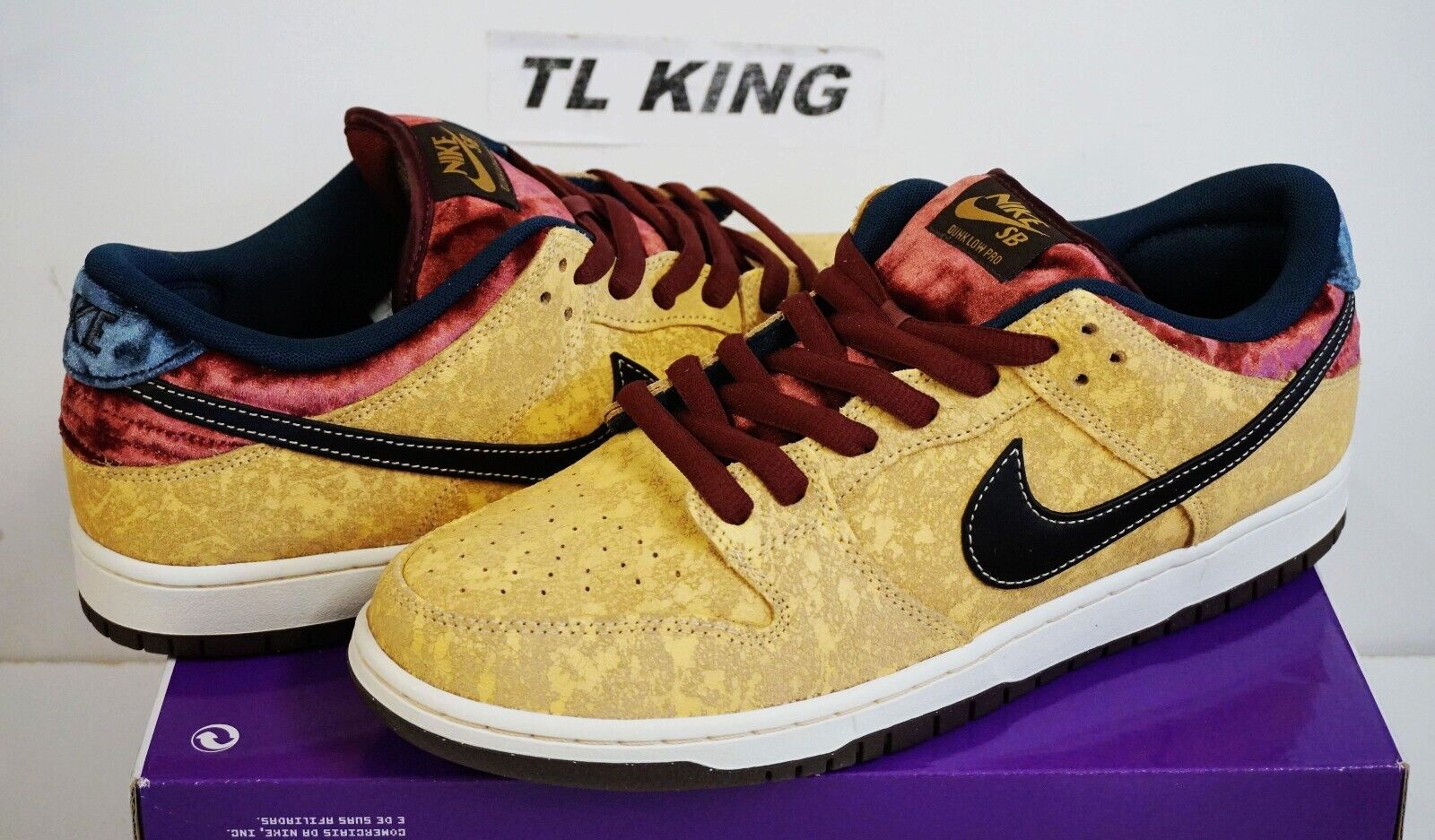 Nike SB Dunk Low Pro PRM City Of Cinema Limited Edition Rare Nike SB Dunk Low Pro PRM City Of Cinema Limited Edition Rare