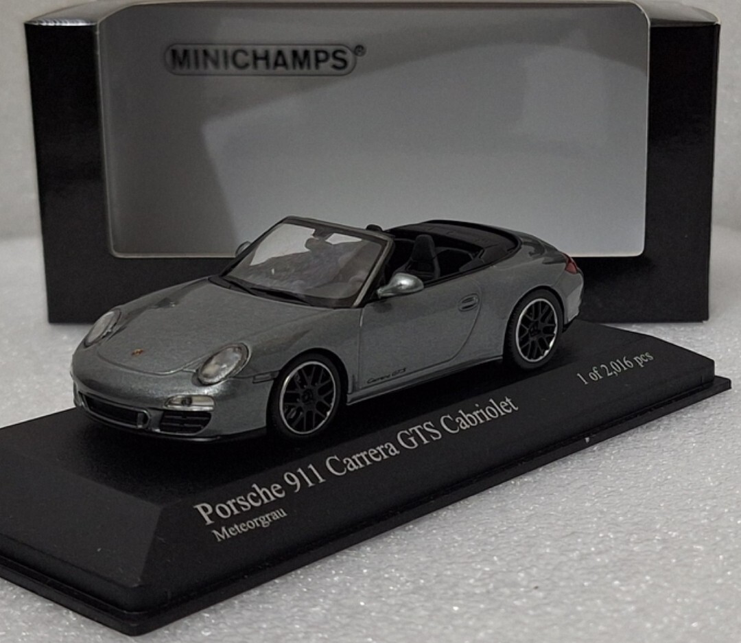 1/43 ミニカー PORSCHE 911 Carrera Schuco 1:43 Porsche 911 S LeMans with figure Steve McQueen