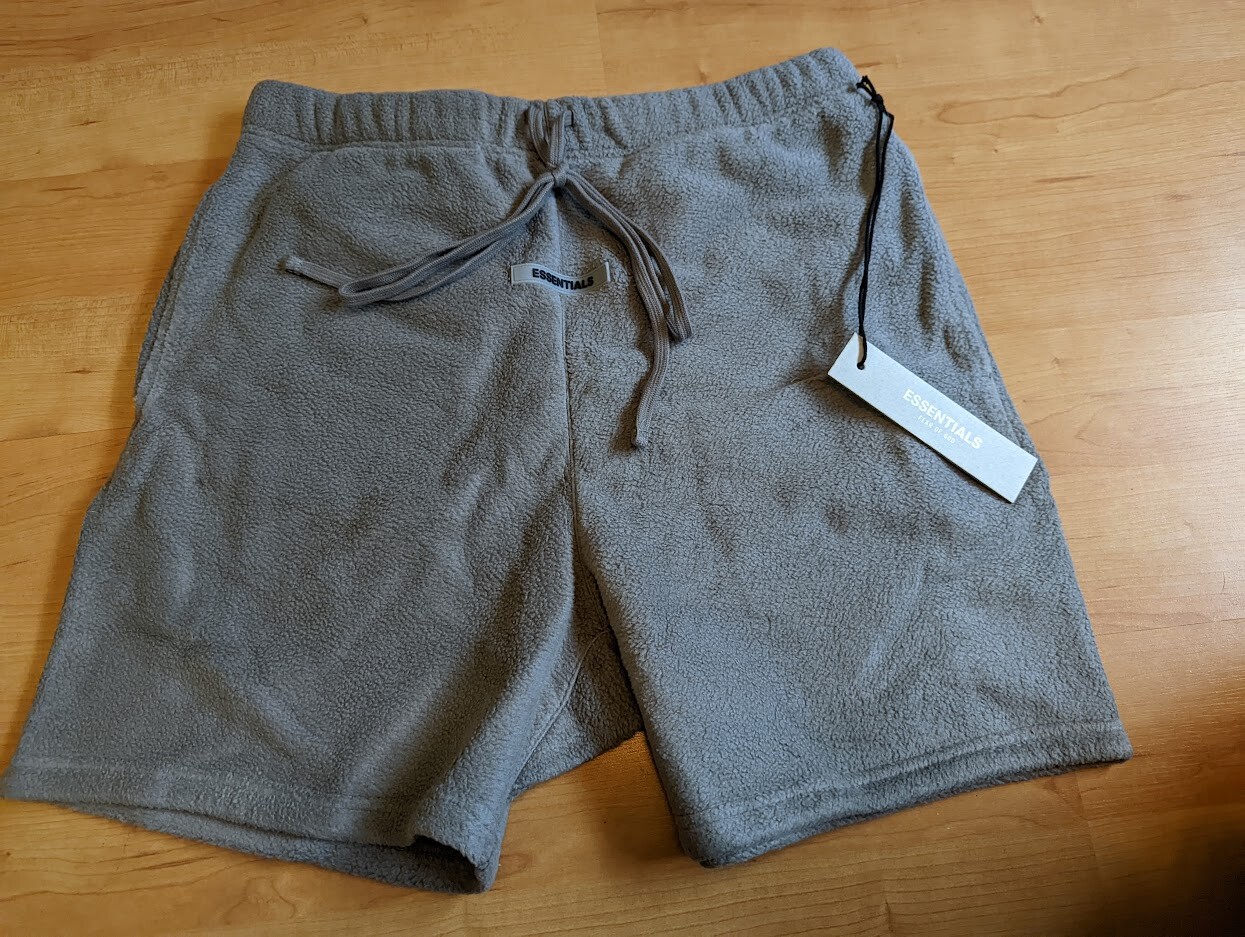Fear of God FOG Essentials Polar Fleece Shorts Grey Flannel Fear of God FOG Essentials Polar Fleece Shorts Grey Flannel