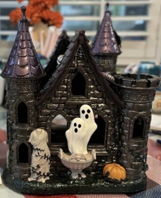 Bath & Body Works BBW Halloween Haunted Castle Luminary 2023 Glows Dark 3-Wick