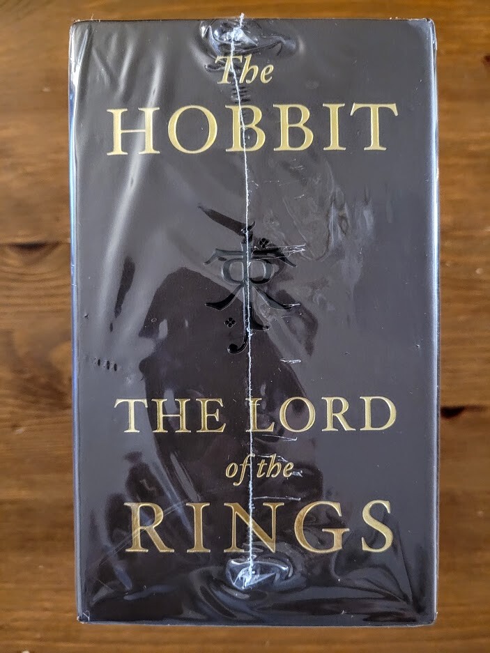 Lord of the Rings / The Hobbit セット Amazon.com: The Hobbit and The Lord of The Rings: Deluxe