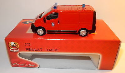 Camion De Pompier Renault Traffic Avec Zodiac - Solido 1/50 - État Neuf En Boîte (occasion)