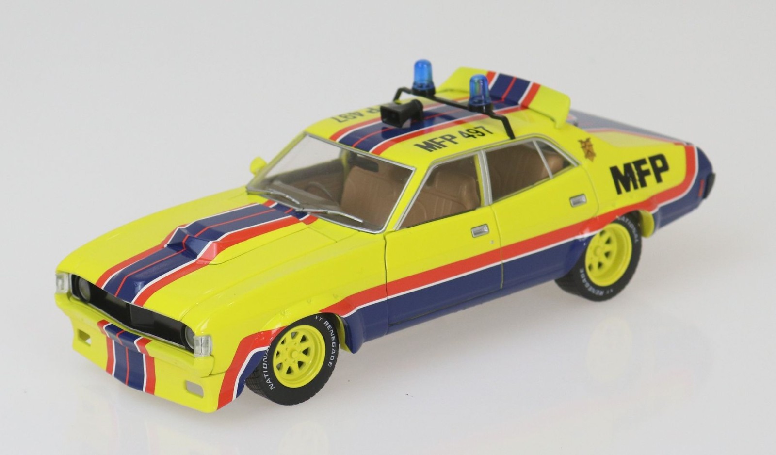 1/24 DDA Ford XB Falcon マッドマックス インターセプター Pre-Order) 1:24 Mad Max -- Black Interceptor -- Ford Falcon