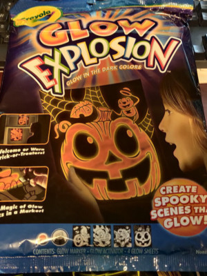 Crayola Glow Explosion Halloween Coloring 4 Scenes Markers NEW Vintage from 2010