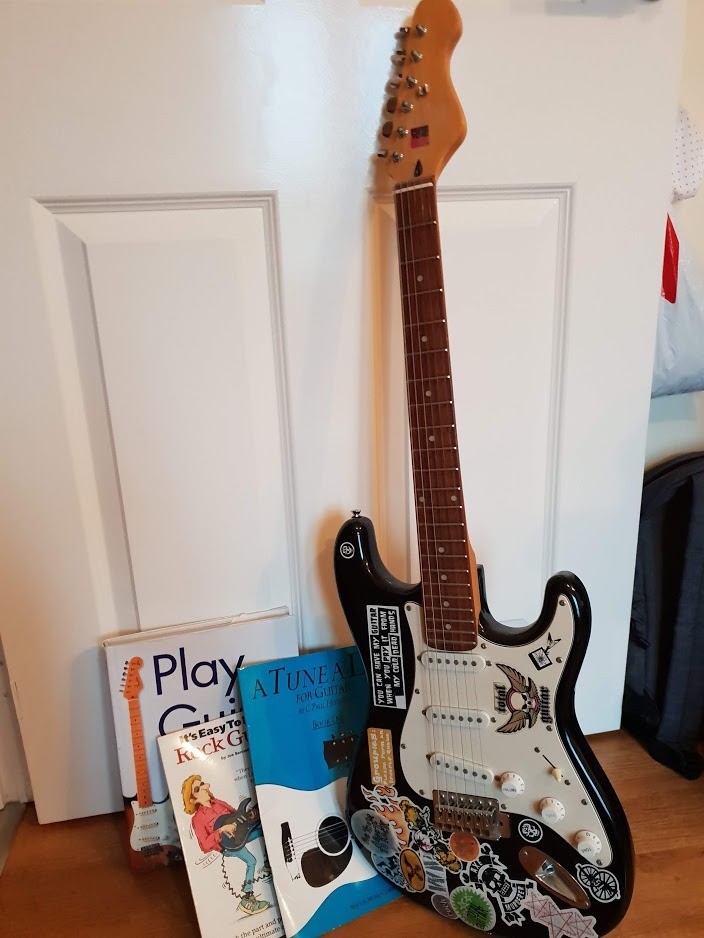 Electric Guitar & Beginner Guitar Books in Didcot, Oxfordshire Gumtree